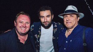 Smiley, alaturi de organizatori, managerul Radu Groza si Florin Apostol