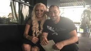 Nicoleta Guta a scos prima melodie cu Marian Vasile, vraciul Denisei! In clip, manelista apare alaturi de noul iubit VIDEO