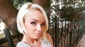 Maria Constantin calca pe urmele Gabrielei Cristea! Cantareata se apuca de design vestimentar si isi face afacere cu hainute! EXCLUSIV