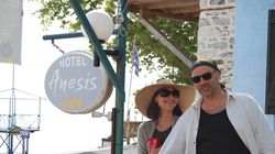 Baiatul lui Andrei Plesu il face din nou bunic pe celebrul lui tata! "Cu voia lui Dumnezeu si cu mare bucurie, publicam in avanpremiera imagini suprinse ecografic ale numitului Vladimir Plesu-Pavlon!"