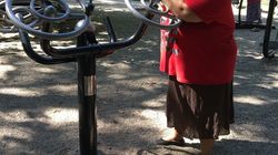 Ioana Tufaru o desfiinteaza pe Nicoleta Guta! "Nu orice fata de bani gata care miorlaie de doua-trei ori se poate numi artista". Fiica Andei Calugareanu s-a certat in parc cu o fana a fiicei lui Guta. EXCLUSIV!