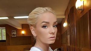 Maria Constantin nu se mai fereste sa iasa in public! Unde s-a distrat cantareata de muzica populara