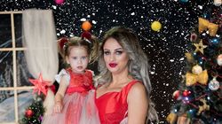 La nici 2 ani, fetita Sanzianei Buruiana isi castiga proprii bani! Micuta are deja primul contract de imagine cu o firma ce comercializeaza rochite – Video Exclusiv!
