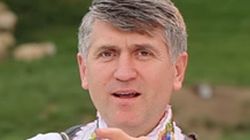 Cristian Pomohaci s-a fotografiat cu nepotelul in brate: ”Cel mai bun bunic din lume!”