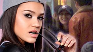 Carmen Minune, cu iubitul la mall! S-au imbratisat si s-au sarutat de fata cu mama vedetei, dar si cu fratele ei mai mic VIDEO EXCLUSIV