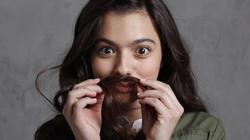 Laura Bretan a concertat in Abu Dhabi! La 16 ani, adolescenta minune a reprezentat din nou Romania!