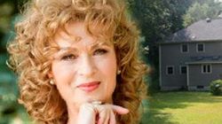 Acesta este superbul conac din America unde vrea sa se retraga Angela Similea! Casa din mijlocul padurii valoreaza 750.000 de dolari! Vezi fotografii spectaculoase din interior!