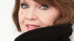 Margareta Paslaru s-a tuns scurt si s-a vopsit blonda! Iti place schimbarea de look pe care a facut-o la 74 de ani?