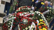 Mormantul Ionelei Prodan a fost acoperit cu coroane