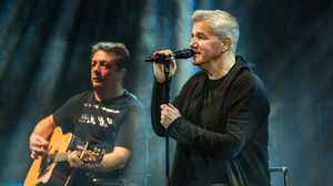 Chitaristul Holograf a castigat primul loc la cel mai mare concurs de compozitii din lume. Romeo Dediu a avut cea mai buna piesa din 16.000