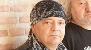 Leo Iorga se lupta cu cancerul, dar sotia lui e disperata! Solistul are nevoie de 50.000 de euro pentru un tratament in Turcia, care i-ar putea salva viata