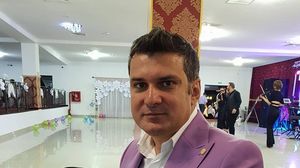 Nepoata lui Adi de la Valcea a facut senzatie pe plajele din Spania! Uite cat de sexy este Roxana in costum de baie!