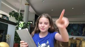 Irinuca Columbeanu a fugit de acasa! Si-a facut bagajul si s-a dus singura in America, la Monica