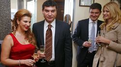 Valentina Pelinel a pus mana si pe Cristi Borcea, dar si pe toata averea lui! Fostul manechin controleaza astazi si afacerile de care se ocupau initial Mihaela Borcea si Alina Vidican!