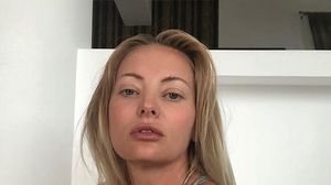 Cum a fost surprinsa Delia intr-o scara de bloc din Lugoj? Imaginile care i-au lasat masca pe fanii artistei