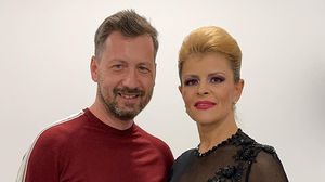 Sanda Ladoşi s-a făcut bombă sexy la 49 de ani! Cântăreaţa a slăbit enorm şi a apărut într-o rochie transparentă Sanda Ladoşi, acum