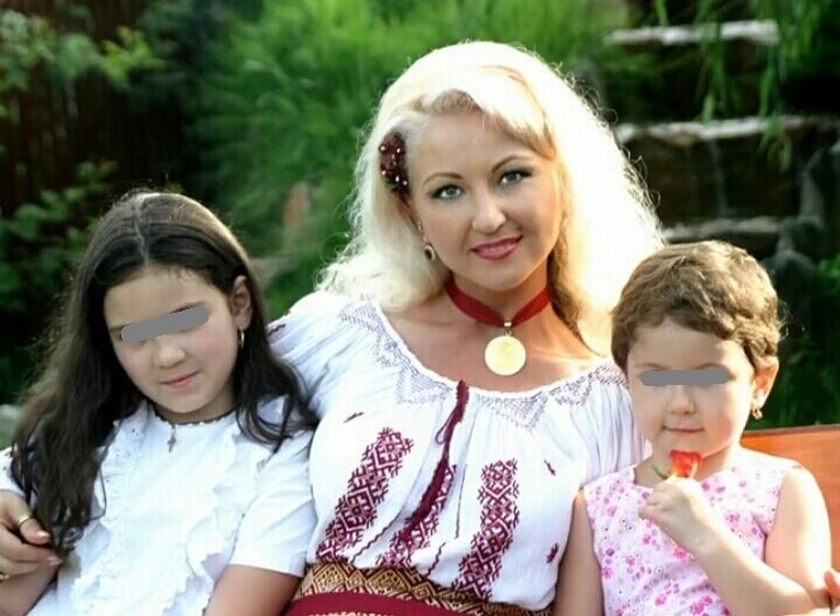 Stana Izbasa Are Mama O Fetiță