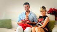 Elena Udrea, alături de Adrian Alexandrov si de fetiţa lor, în prima poza de după eliberare