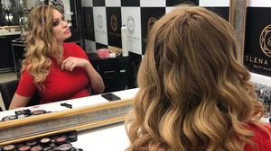 Valentina Pelinel s-a decis! Exact aşa va arăta soţia lui Cristi Borcea în seara de Revelion!