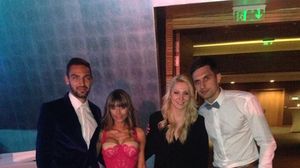 Sotiile stelistilor si-au facut cel mai tare selfie la botezul fiului lui Tatarusanu!