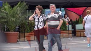 Neculai Ontanu, la mall, cu subalterna sa