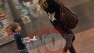 Alina si baietelul ei in mall