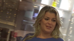 Doar Leta Ilie putea sa iasa la plimbare pe tocuri de 15 centimetri! A luat proportii, iar cand merge la mall se crede la bal
