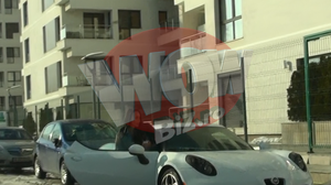 Stelistul Gabriel Enache si-a scos pentru prima oara amanta in lume! De Ziua Indragostitilor a dus-o pe Lena sa-i cunoasca parintii la Mioveni | VIDEO EXCLUSIV