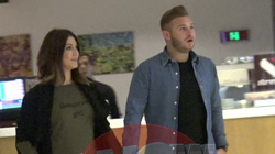 Cat de grijuliu e iubitul cu Ilinca Vandici! Frumoasa vedeta Kanal D va aduce pe lume, in vara, un baietel, rodul dragostei dintre ea si afaceristul ilfovean cu care are o relatie de aproape doi ani! Bravo, Andrei, ai stil! | VIDEO EXCLUSIV