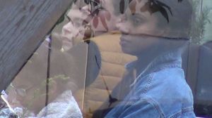 Laurette isi invata de mica fetita cu viata de oras! Ce face micuta cand e la terasa cu mama ei Video exclusiv