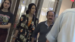 Ce sotie tanara si frumoasa are fostul patron al Rapidului! S-a retras din fotbal de dragul nevestei | VIDEO