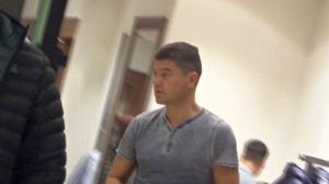 Primele imagini cu Cristi Boureanu in public, fara iubita! Fostul deputat a iesit la cumparaturi!