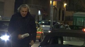 Ilie Nastase a iesit din casa la ceas de seara ca sa-si faca rezerve de... medicamente! Fostul mare tenismen traverseaza un moment delicat in casnicia cu Brigitte VIDEO