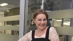 Tania Popa joaca rolul unei amante in piesa Boeing Boeing