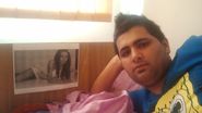 Tanarul si-a lipit fotografii cu Oana chiar langa pat