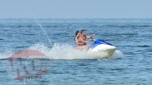 Ducu Ion si Silvia Giurca s-au distrat de minune impreuna la mare