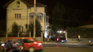 Masina cu sicriul alb in care se afla trupul lui Florin Cioaba a ajuns la Sibiu pe la 5.00 dimineata