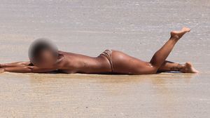 Andreea Popescu, ilegal de sexy in Bali! Dansatoarea risca 10 ani ...