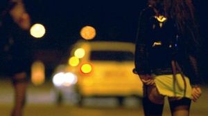 S-au iubit cu doua surori din Bacau si s-au nenorocit pe viata. Vezi ce-au patit 100 de barbati novalue