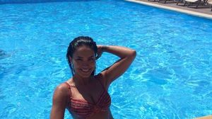 Adelina Pestritu la piscina. Fotografia a fost realizata in urma cu doar cateva zile