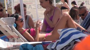 Andreea a stat mai intai la soare