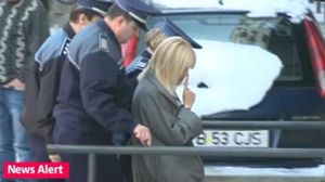 EXCLUSIV! Primele imagini din colectia de catuse dedicata Elenei Udrea! Un model din Germania a pozat cu mainile legate si cu degetul la nas! Numele colectiei e inspirat din filmul "50 Shades of Grey" novalue