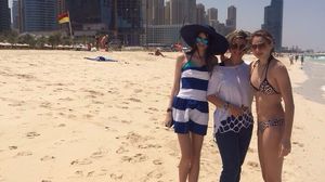 Prodanca si fetele ei in Dubai