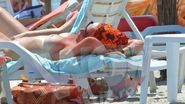 In vara, Dana a facut topless pe plaja din Mamaia