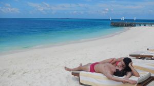 FOTO! Ce sexy e fata lui Adrian Sarbu in costum de baie! novalue