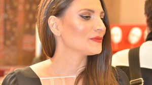 VIDEO & FOTO! Interzis la sutiene, anul acesta, la Premiile Gopo! Tinerele actrite din Romania au defilat cu sanii la vedere pe covorul rosu! Ioana Ginghina si-a eclipsat sotul