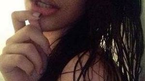 Betty Salam a aratat, in emisiunea "Teo Show" aceasta poza, ea fiind una din multele aflate pe contul ei de icloud, cel care i-a fost spart