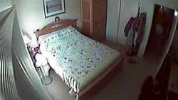 Un barbat a instalat camere video in incaperea fiului de 21 de ani! Imaginile pe care le-a surprins sunt socante