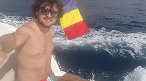 Uite cu cine a fost inlocuita Bianca Rus! Fostul ei iubit s-a cuplat cu o bomba sexy! La despartire, artista si Valentin au avut un scandal monstruos! Afla detalii si vezi imagini NOI cu barbatul! EXCLUSIV