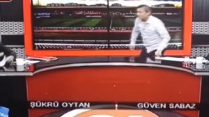 Un prezentator TV a făcut infarct în direct, la televizor. Îi fusese montat un stent cu doar 10 zile înainte de infarct